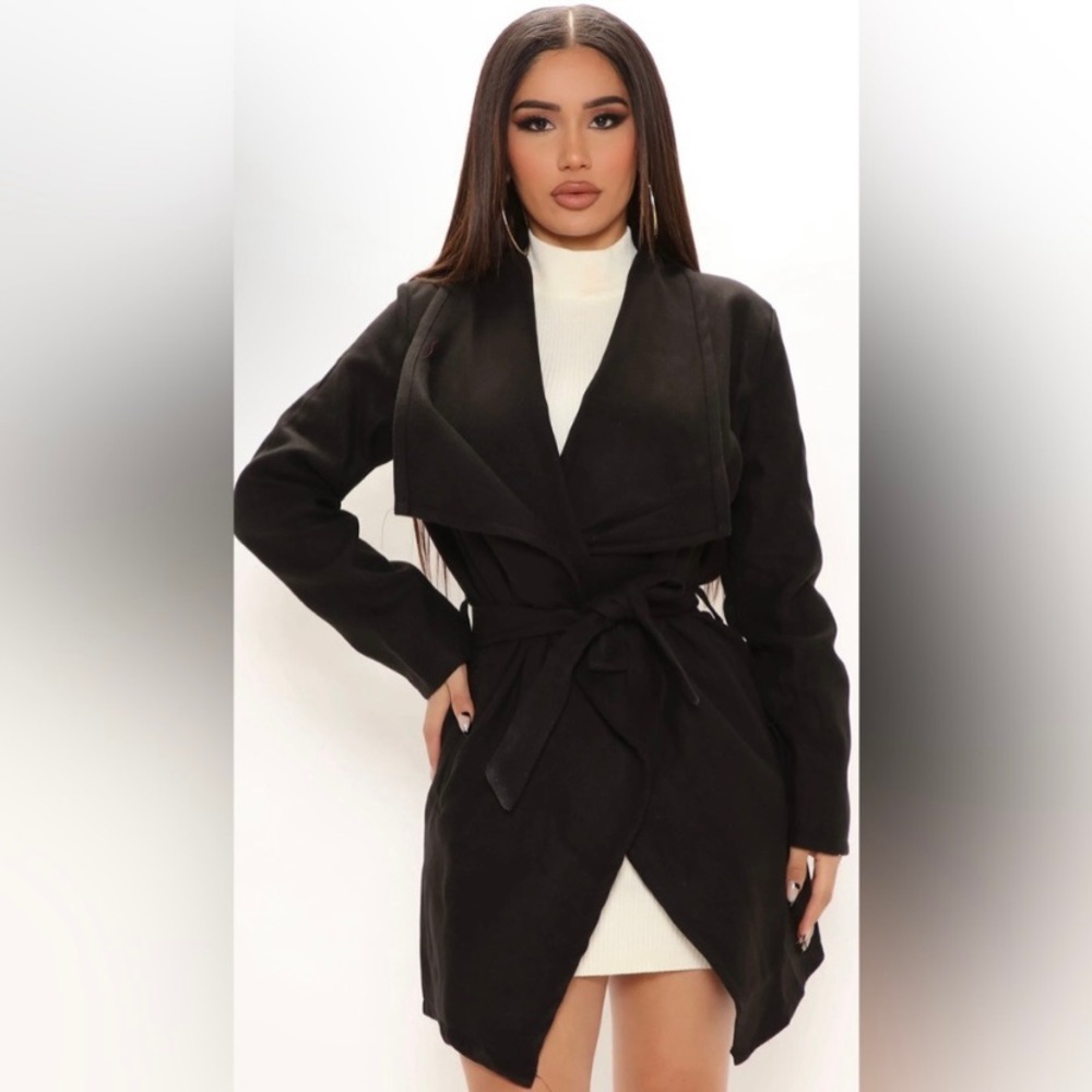 NWOT Fashion Nova Manhattan Pea Coat - Black with Belt Size L